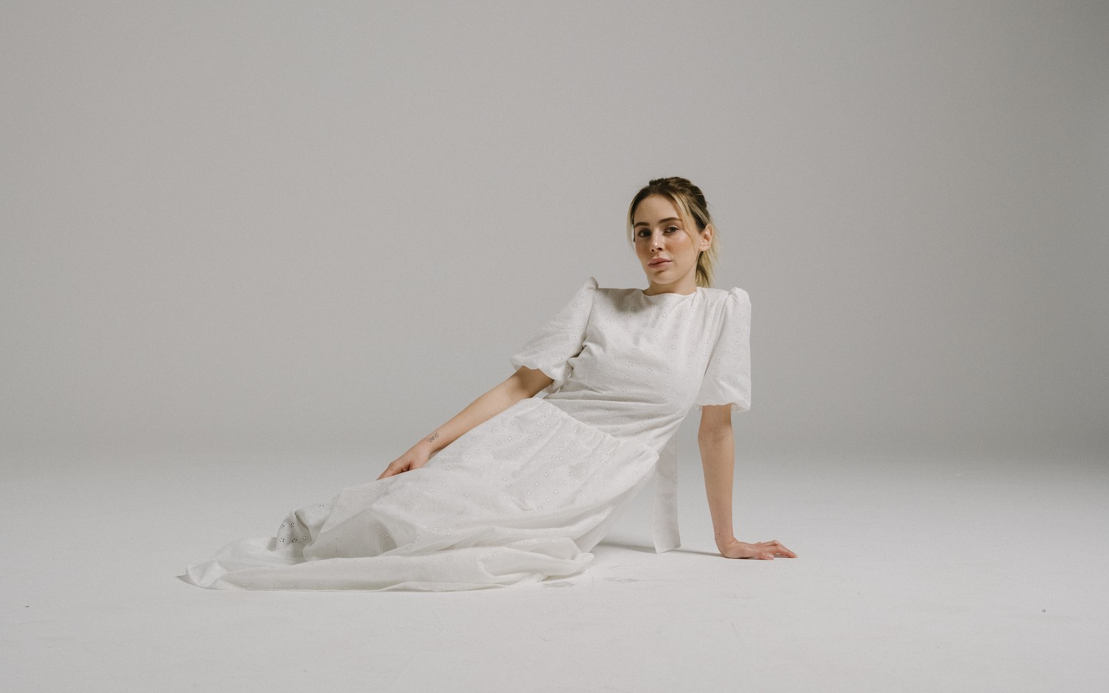 Eyelet 04